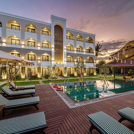 Sima Hotel Kuta  Exterior photo